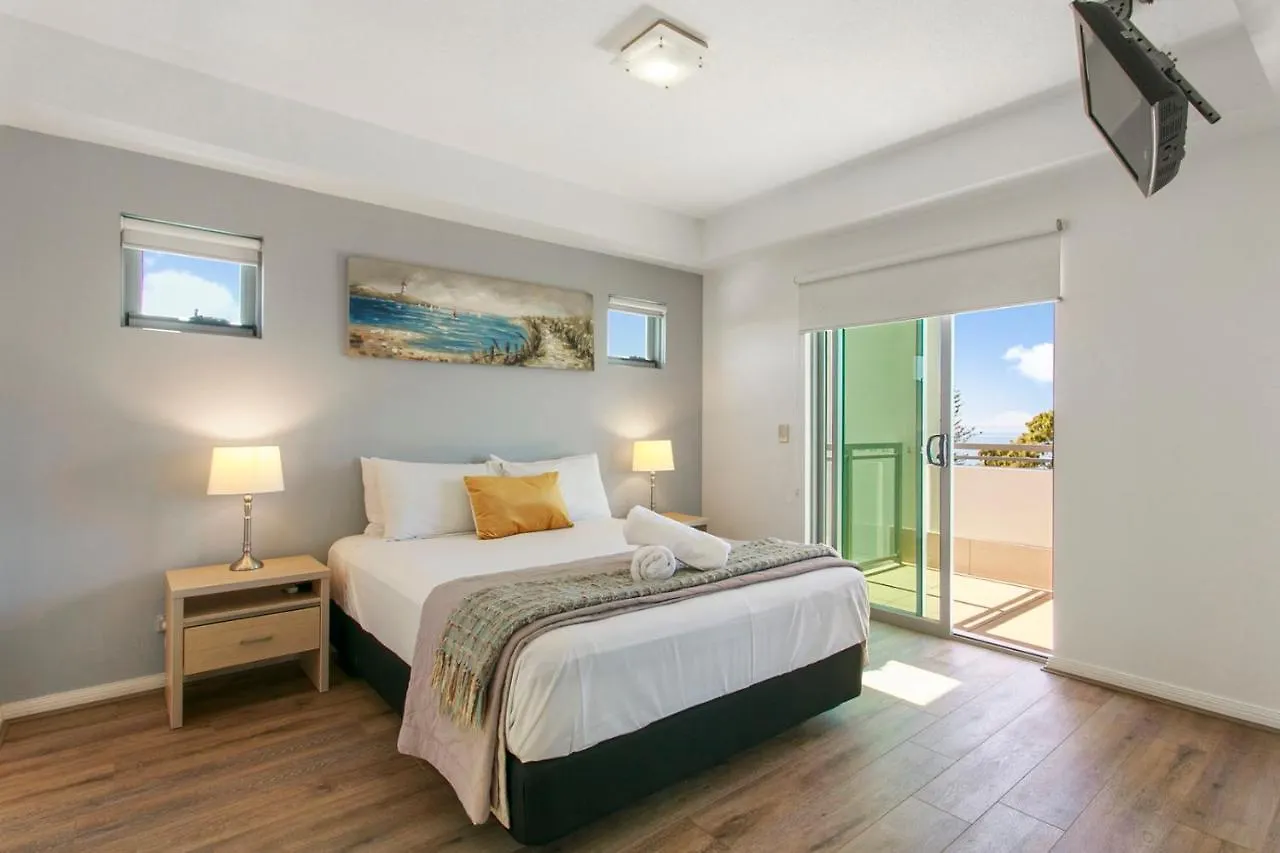 Proximity Waterfront Apartments 레드클리프 아파트호텔